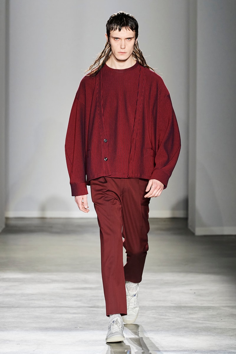 JIEDA Fall/Winter 2020 Collection Milan Men's Fashion Week Runway Presentation Trousers Blazers Coats Jackets Hoodies Vests Plaid Gingham Acid-Wash Knitwear Hiroyuki Fujita