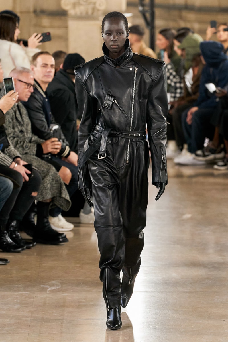 JUUN.J Fall/Winter 2020 Collection Runway menswear pfw paris fashion week fw20 menswear Jung Wook Jun