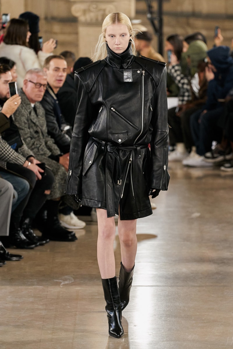 JUUN.J Fall/Winter 2020 Collection Runway menswear pfw paris fashion week fw20 menswear Jung Wook Jun