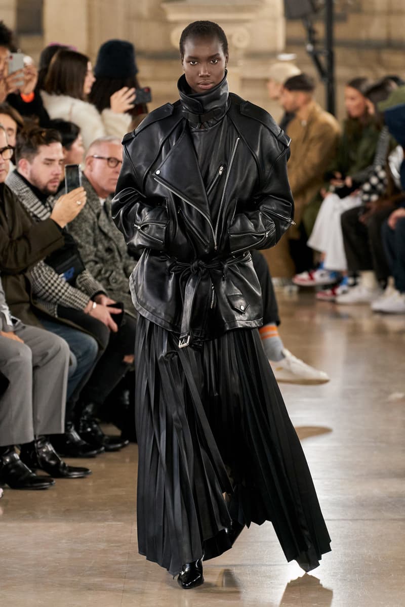 JUUN.J Fall/Winter 2020 Collection Runway menswear pfw paris fashion week fw20 menswear Jung Wook Jun