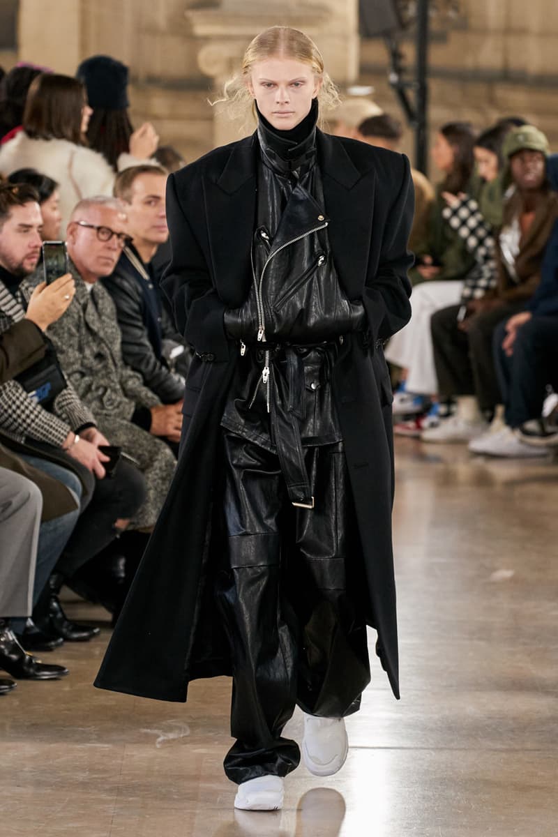 JUUN.J Fall/Winter 2020 Collection Runway menswear pfw paris fashion week fw20 menswear Jung Wook Jun