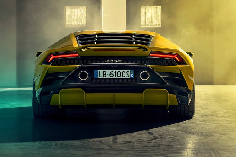 Lamborghini Huracán EVO Rear-Wheel Drive Unveiled First Look RWD Supercar Italian Sportscar V10 Engine 610 HP New Look Design Front Bumper Rear Diffuser