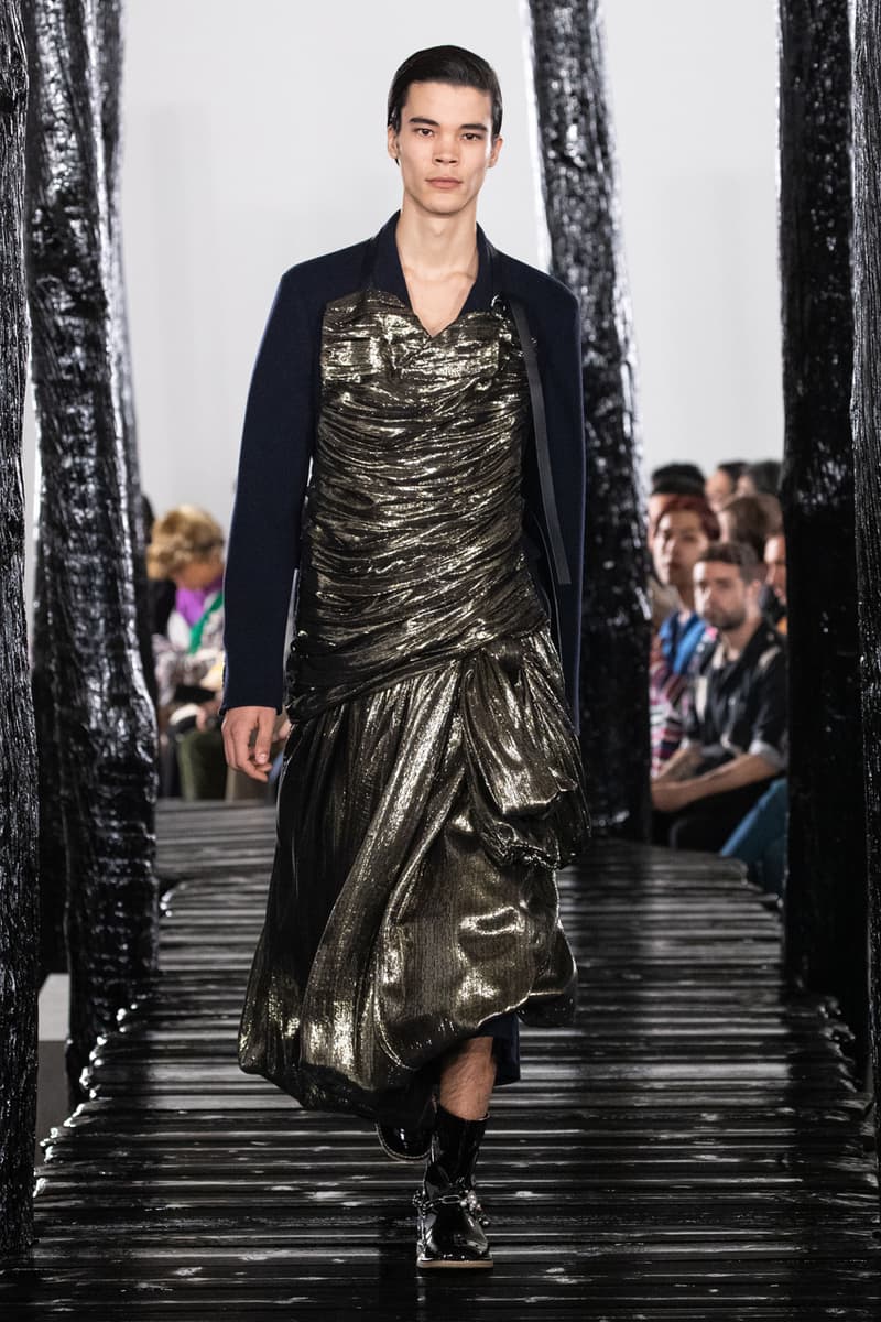 LOEWE Fall/Winter 2020 Runway Collection Paris Fashion Week Jackets Coats Shirts Pants Chain Links Bags Hats Blazers Capes Scarves Dresses Studs Silk