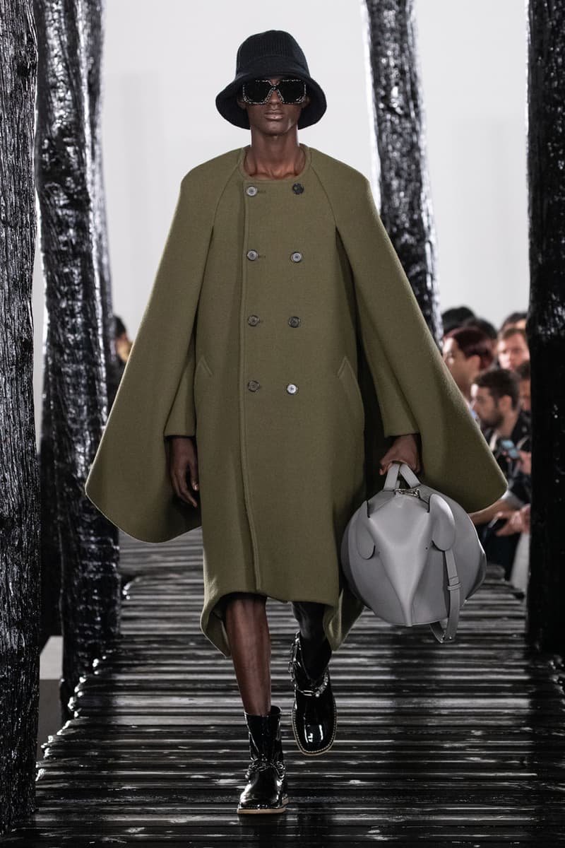 LOEWE Fall/Winter 2020 Runway Collection Paris Fashion Week Jackets Coats Shirts Pants Chain Links Bags Hats Blazers Capes Scarves Dresses Studs Silk