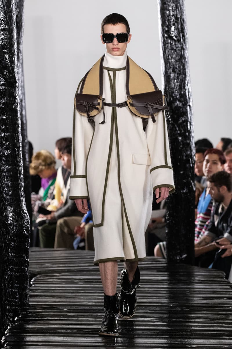 LOEWE Fall/Winter 2020 Runway Collection Paris Fashion Week Jackets Coats Shirts Pants Chain Links Bags Hats Blazers Capes Scarves Dresses Studs Silk 