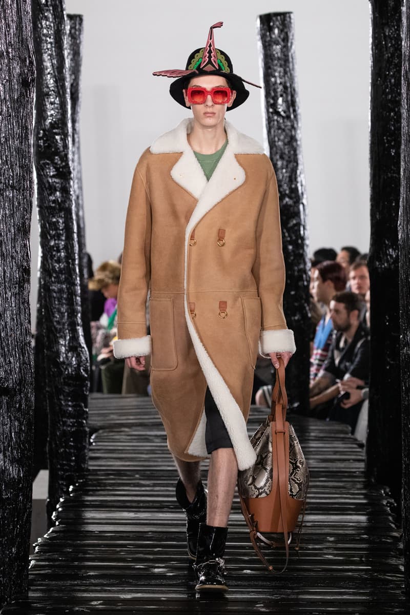 LOEWE Fall/Winter 2020 Runway Collection Paris Fashion Week Jackets Coats Shirts Pants Chain Links Bags Hats Blazers Capes Scarves Dresses Studs Silk