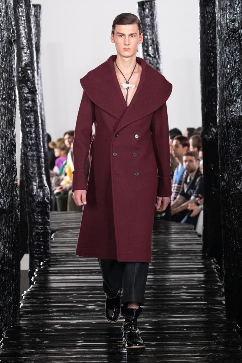 LOEWE Fall/Winter 2020 Runway Collection Paris Fashion Week Jackets Coats Shirts Pants Chain Links Bags Hats Blazers Capes Scarves Dresses Studs Silk 