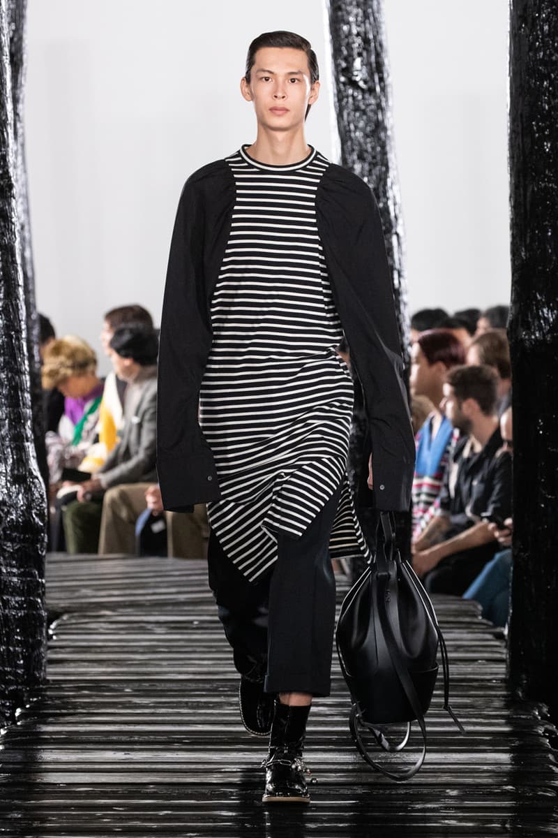 LOEWE Fall/Winter 2020 Runway Collection Paris Fashion Week Jackets Coats Shirts Pants Chain Links Bags Hats Blazers Capes Scarves Dresses Studs Silk