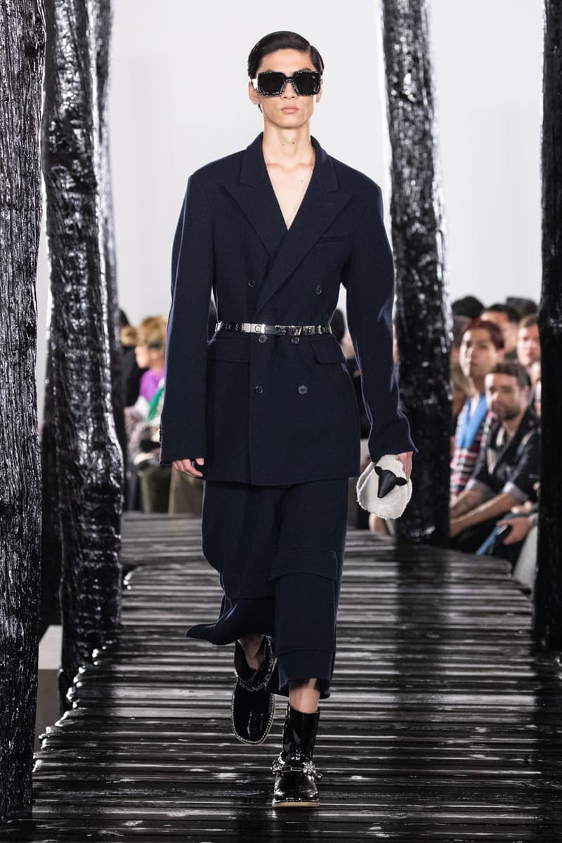 LOEWE Fall/Winter 2020 Runway Collection Paris Fashion Week Jackets Coats Shirts Pants Chain Links Bags Hats Blazers Capes Scarves Dresses Studs Silk 