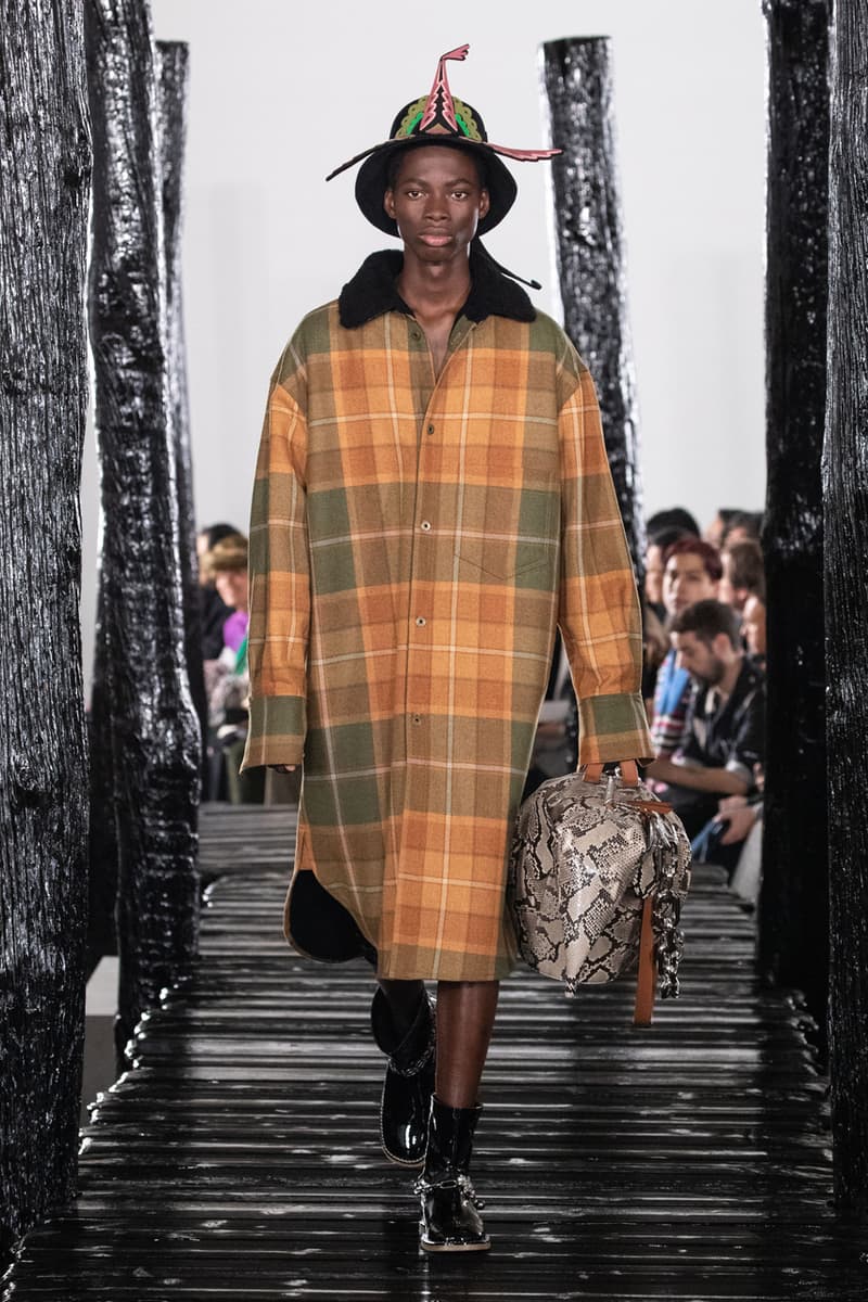 LOEWE Fall/Winter 2020 Runway Collection Paris Fashion Week Jackets Coats Shirts Pants Chain Links Bags Hats Blazers Capes Scarves Dresses Studs Silk 