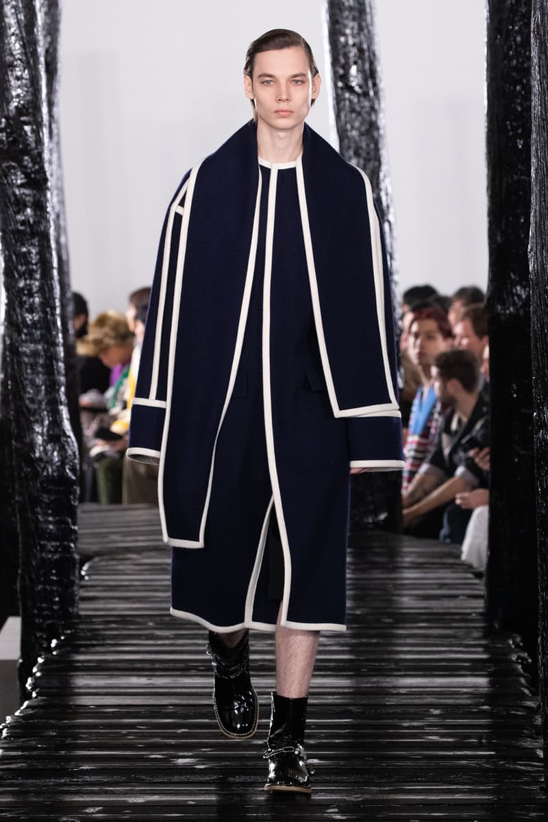 LOEWE Fall/Winter 2020 Runway Collection Paris Fashion Week Jackets Coats Shirts Pants Chain Links Bags Hats Blazers Capes Scarves Dresses Studs Silk