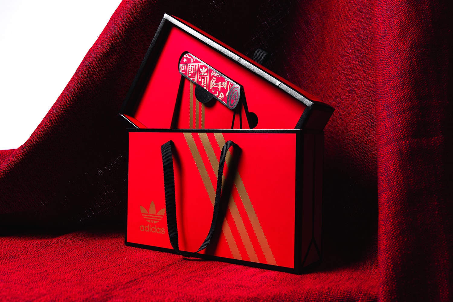 Best Branded Lunar New Year Red Pockets Round-Up year of the rat Louis Vuitton Celine Paul Smith bape Adidas hbx baby milo Burberry clot Chinese new year fendi Gucci nike Rimowa Tiffany and co moma Jollibee Valentino Versace