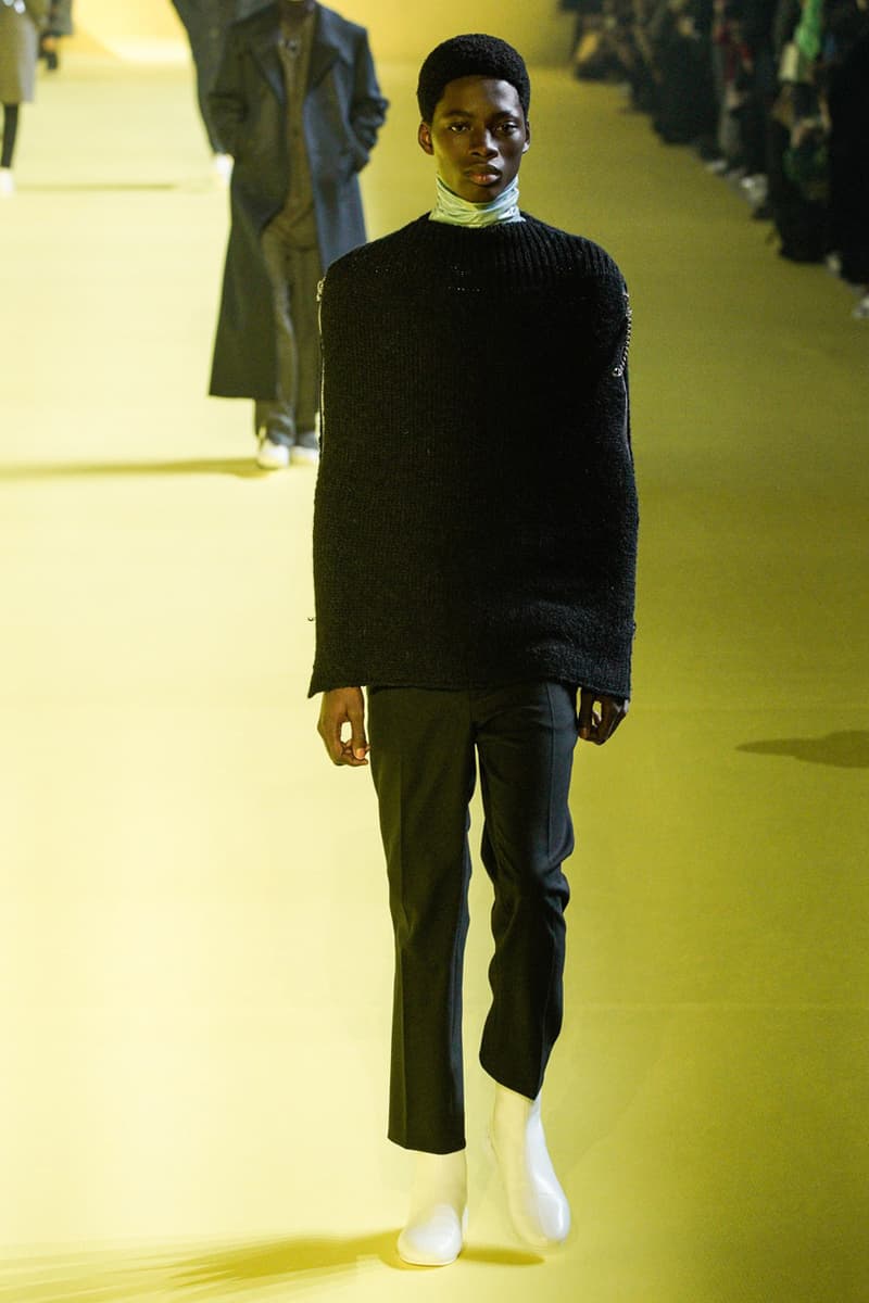 Raf Simons Fall/Winter 2020 Collection Show menswear pfw paris fashion week fw20 runway presentation solar youth runner