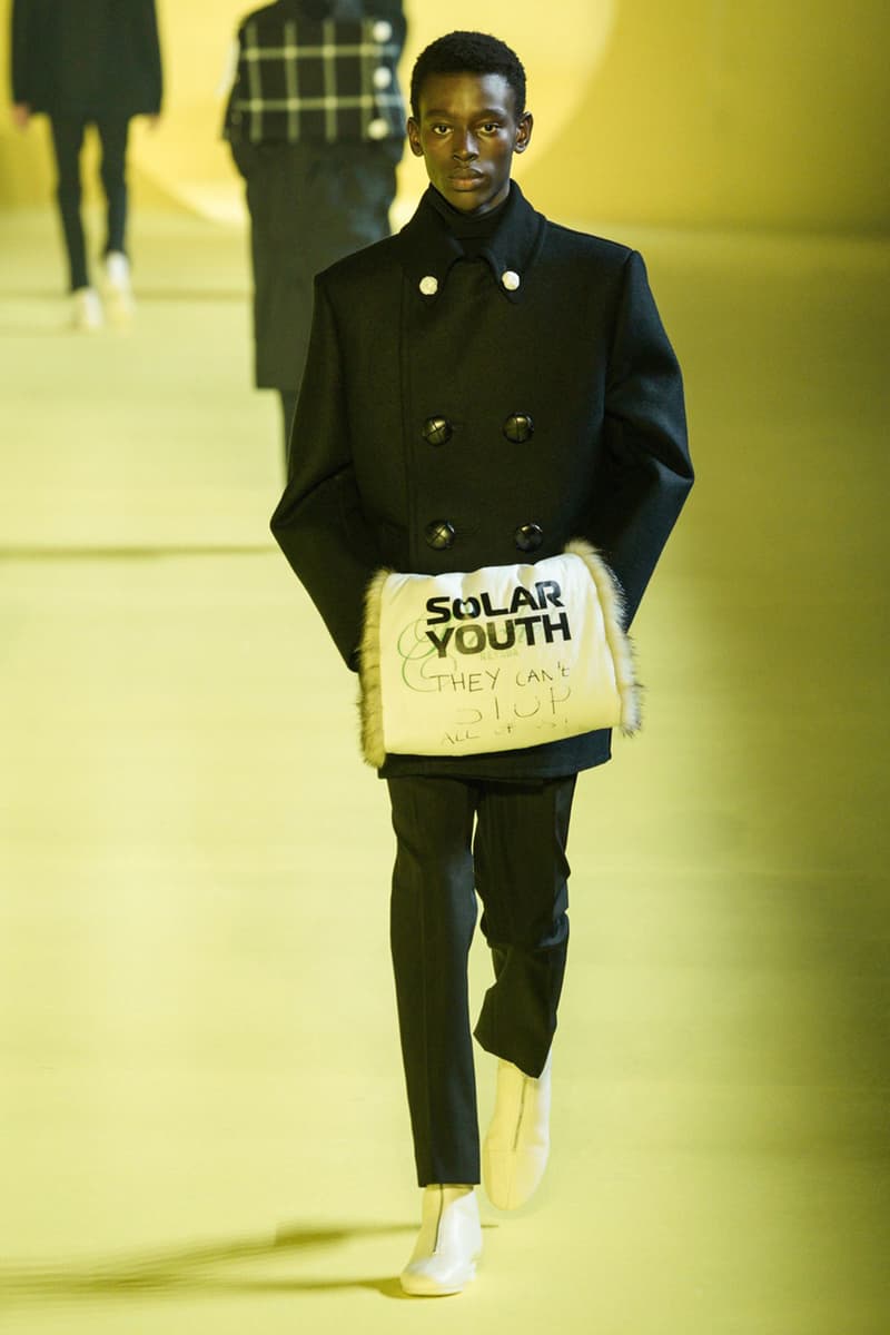 Raf Simons Fall/Winter 2020 Collection Show menswear pfw paris fashion week fw20 runway presentation solar youth runner