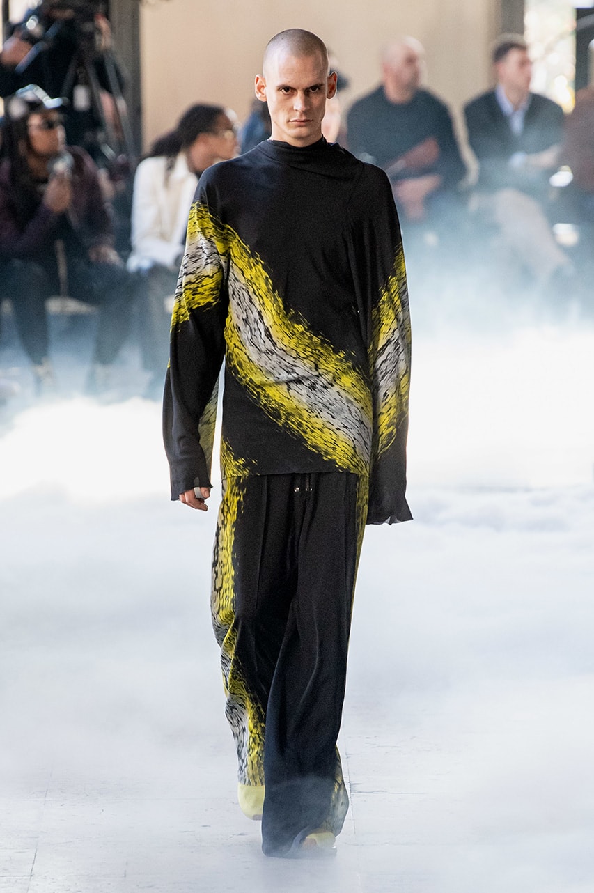 Paris Men's Fashion Week: Rick Owens' Smoke-Filled Show Attracts