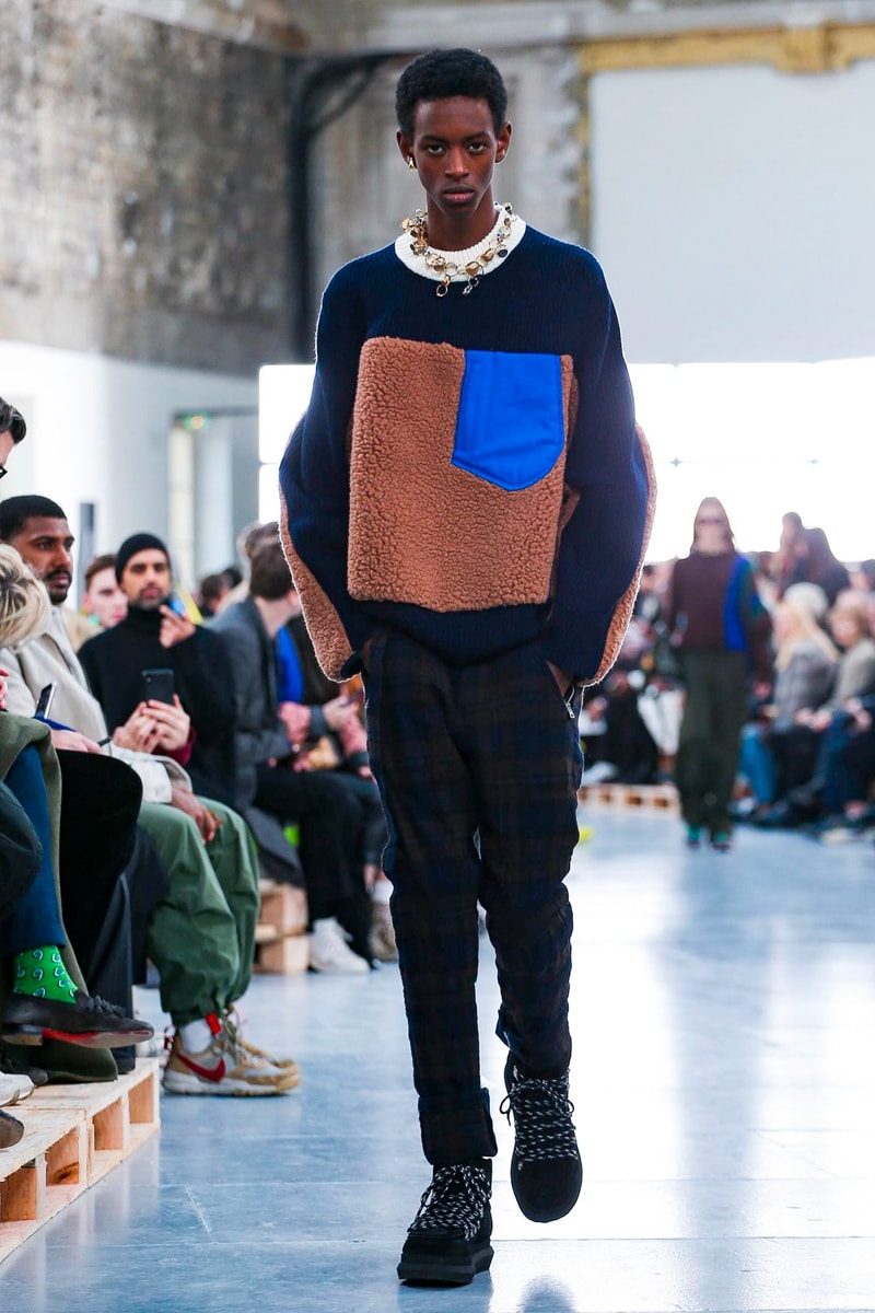 sacai Paris Fashion Week Fall Winter Runway Nike Pegasus Vaporfly pfw co ed chitose abe deconstruction military outerwear japanese designer layer styles leopard olive asymmetrical 