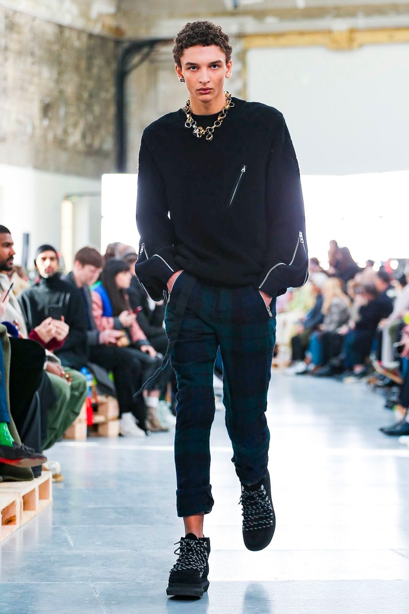 sacai Paris Fashion Week Fall Winter Runway Nike Pegasus Vaporfly pfw co ed chitose abe deconstruction military outerwear japanese designer layer styles leopard olive asymmetrical 
