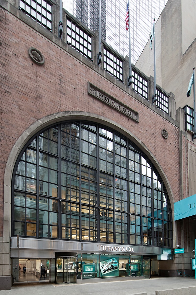 Tiffany & Co. Opens Temporary Flagship Next Door Location luxury jewelry fifth ave retail shopping atrium