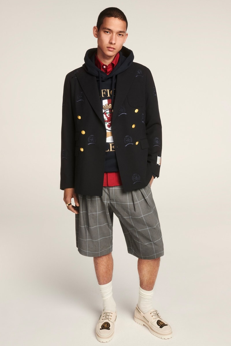Tommy Hilfiger Celebrates 35th Anniversary Spring 2020 Lookbook collection american flag heritage nautical sports jackets varsity collegiate jeans denim ivy blue white red jackets outerwear