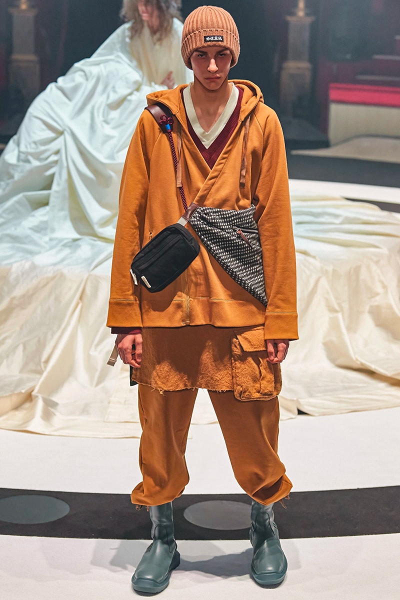 UNDERCOVER Fallen Man Fall Winter 2020 Runway Collection Paris Fashion Week throne of Blood Akira Kurosawa Jun Takahashi Info Release Date Look Image Full