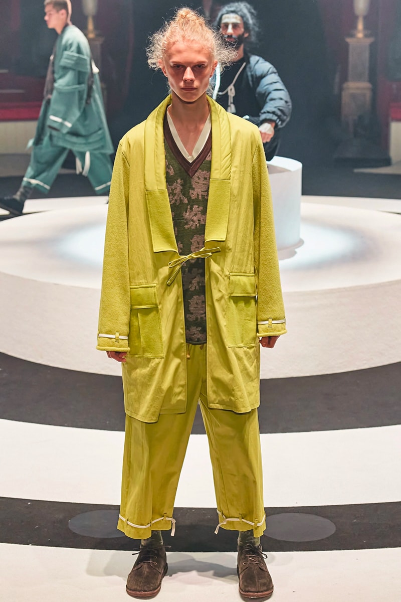 UNDERCOVER Fallen Man Fall Winter 2020 Runway Collection Paris Fashion Week throne of Blood Akira Kurosawa Jun Takahashi Info Release Date Look Image Full