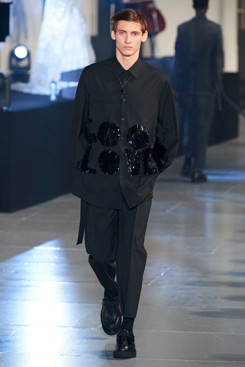 Valentino Fall/Winter 2020 Runway Collection paris fashion week mens Pierpaolo Piccioli ready to wear flowers 