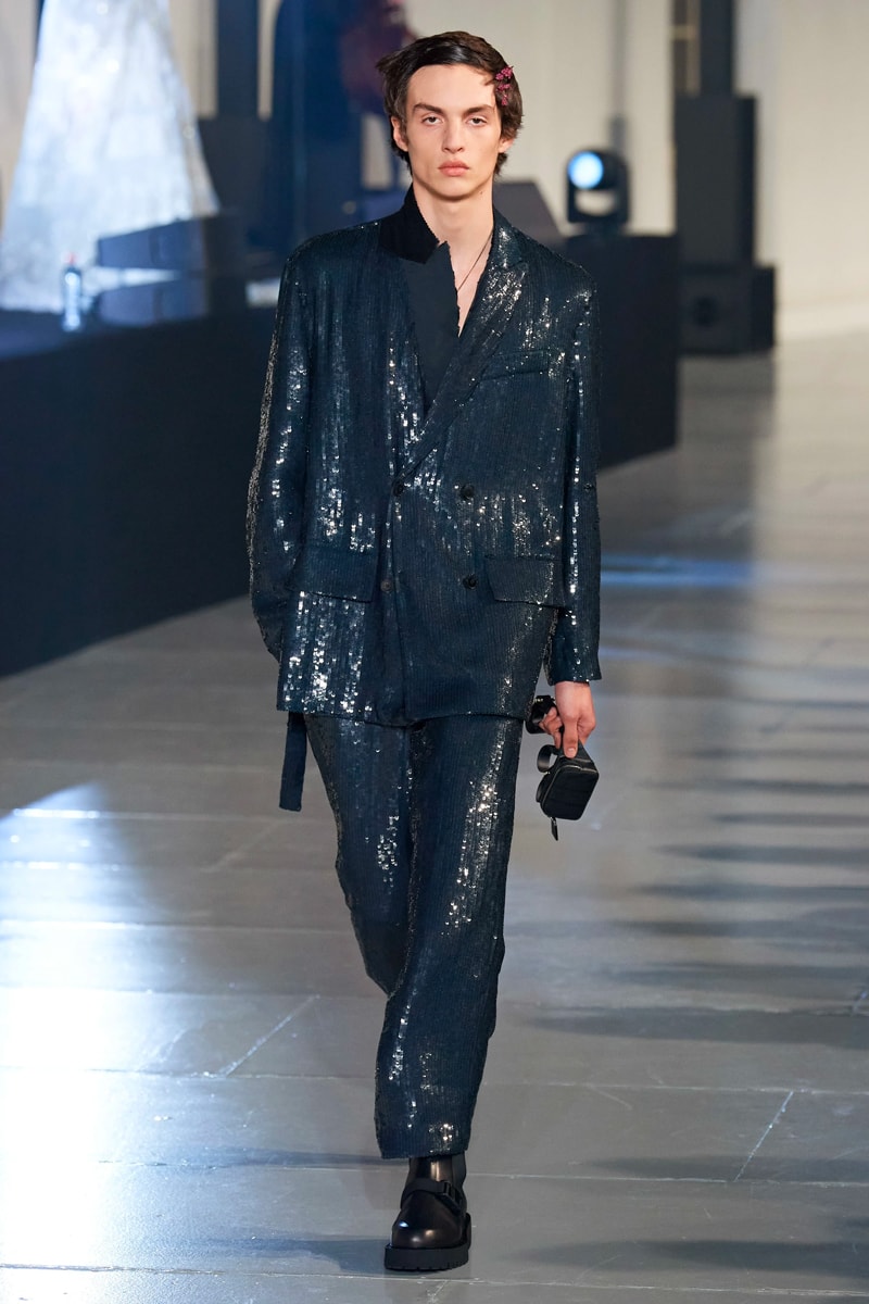 Valentino Fall/Winter 2020 Runway Collection paris fashion week mens Pierpaolo Piccioli ready to wear flowers 