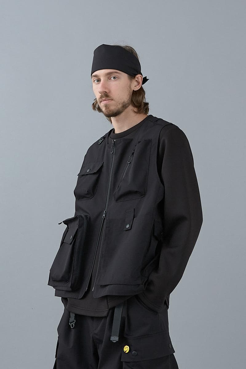 Wisdom x Ming Yu Military-Inspired Collection collaboration hoka illustration smiley face juxtaposition motif