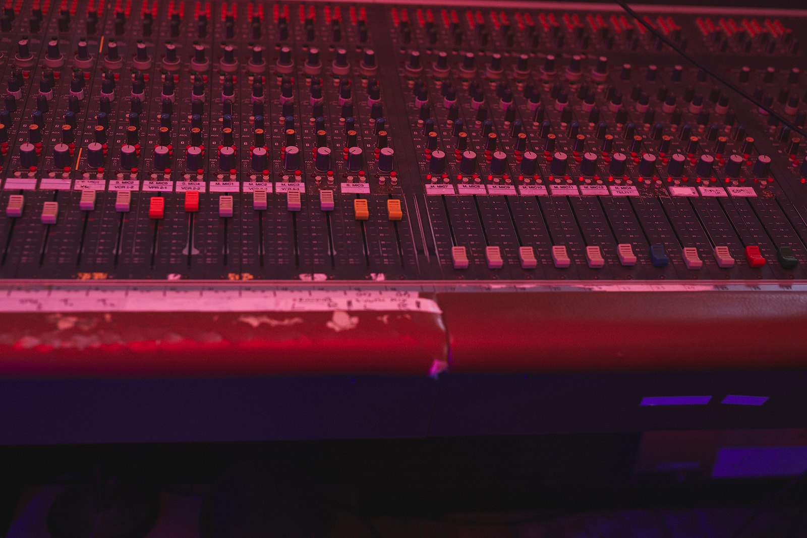 39+ The Slow Rush Tame Impala Wallpaper PNG