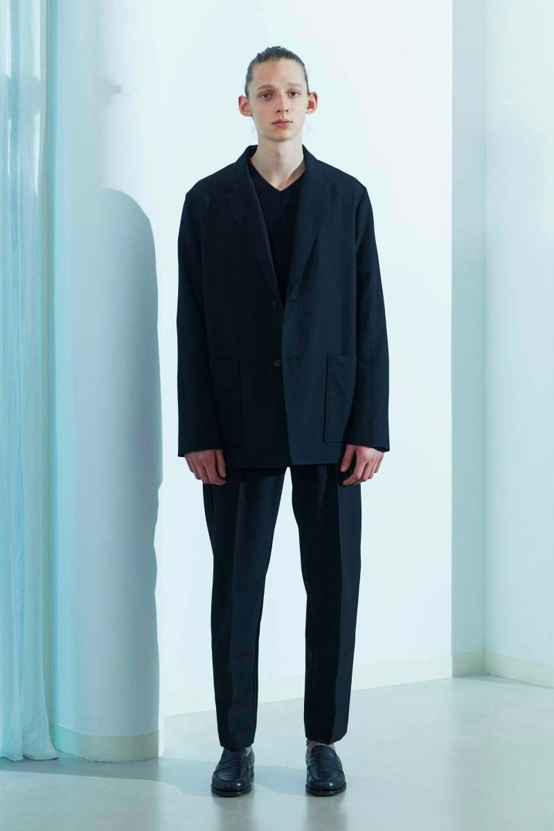 08sircus Fall Winter 2020 Lookbook collection japanese style british militaristic sartorial bespoke clean cut tailoring coats duffle peacost navy parka trousers slacks pants jackets