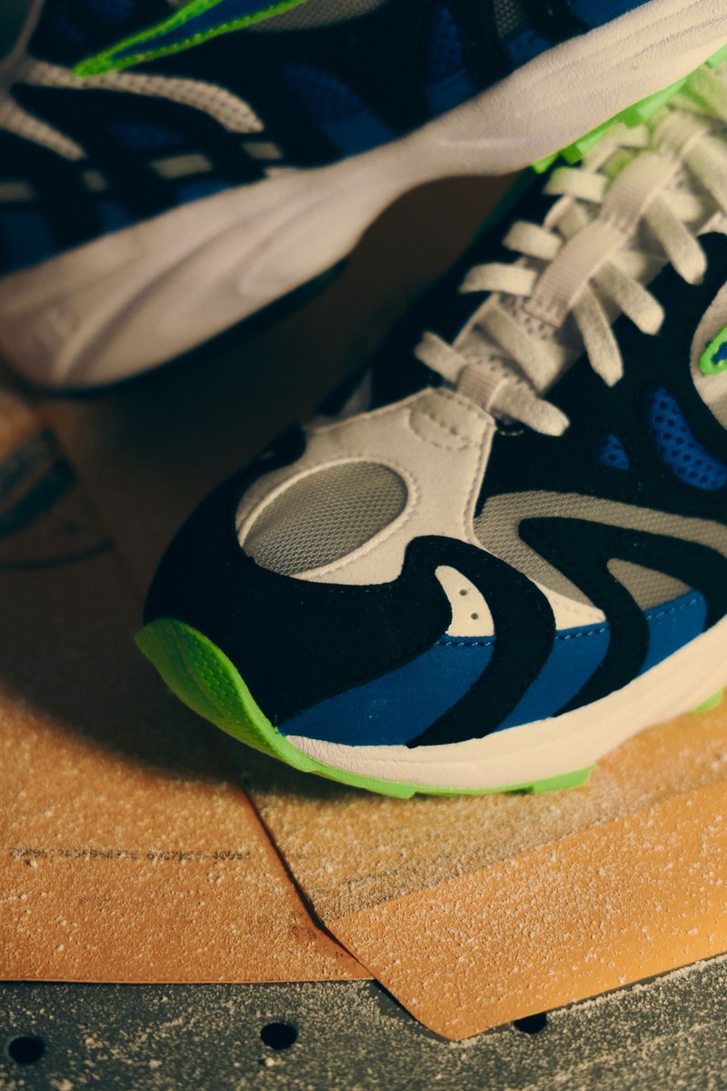 Bodega x Saucony GRID Azura 2000