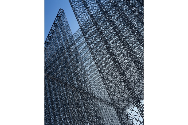 Asif Khan Studio Expo Entry Portals Expo 2020 Dubai Public Realm Works Ultra-lightweight carbon fibre Structure Mashrabiya 