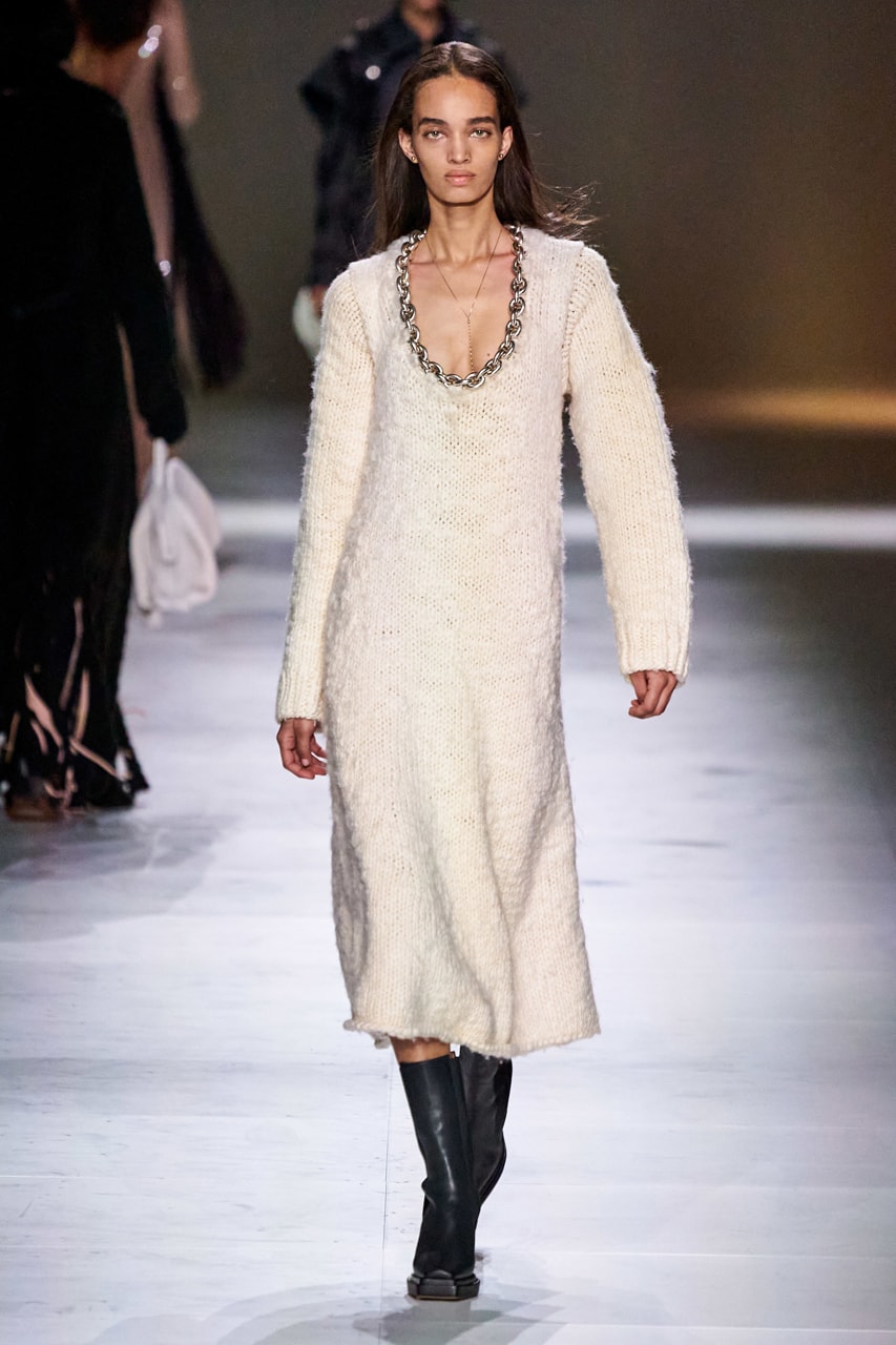 Bottega Veneta Fall/Winter 2020 Collection runway show presentation milan fashion week fw20 daniel lee intrecciato