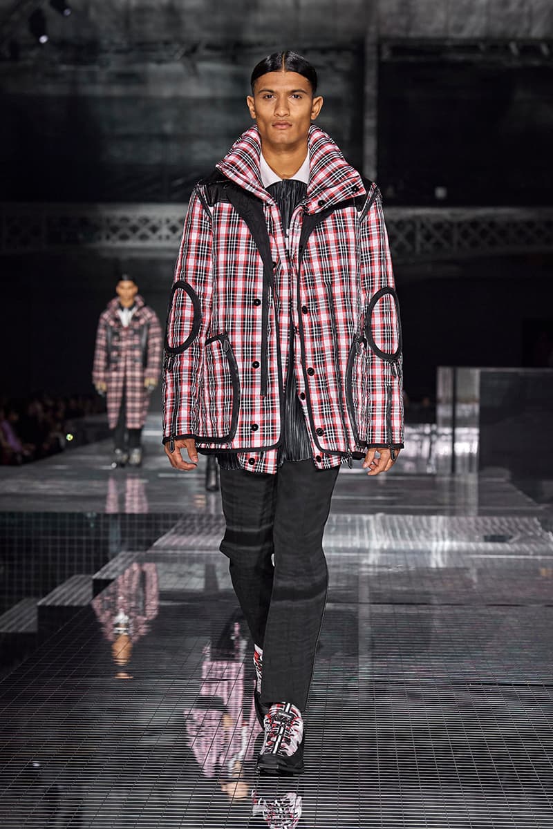 Burberry "Memories" Fall/Winter 2020 London Fashion Week Runway Show Riccardo Tisci Looks Kensington Olympia Fashion House Heritage British Tailoring Coats Katia and Marielle Labèque producer Arca Performance