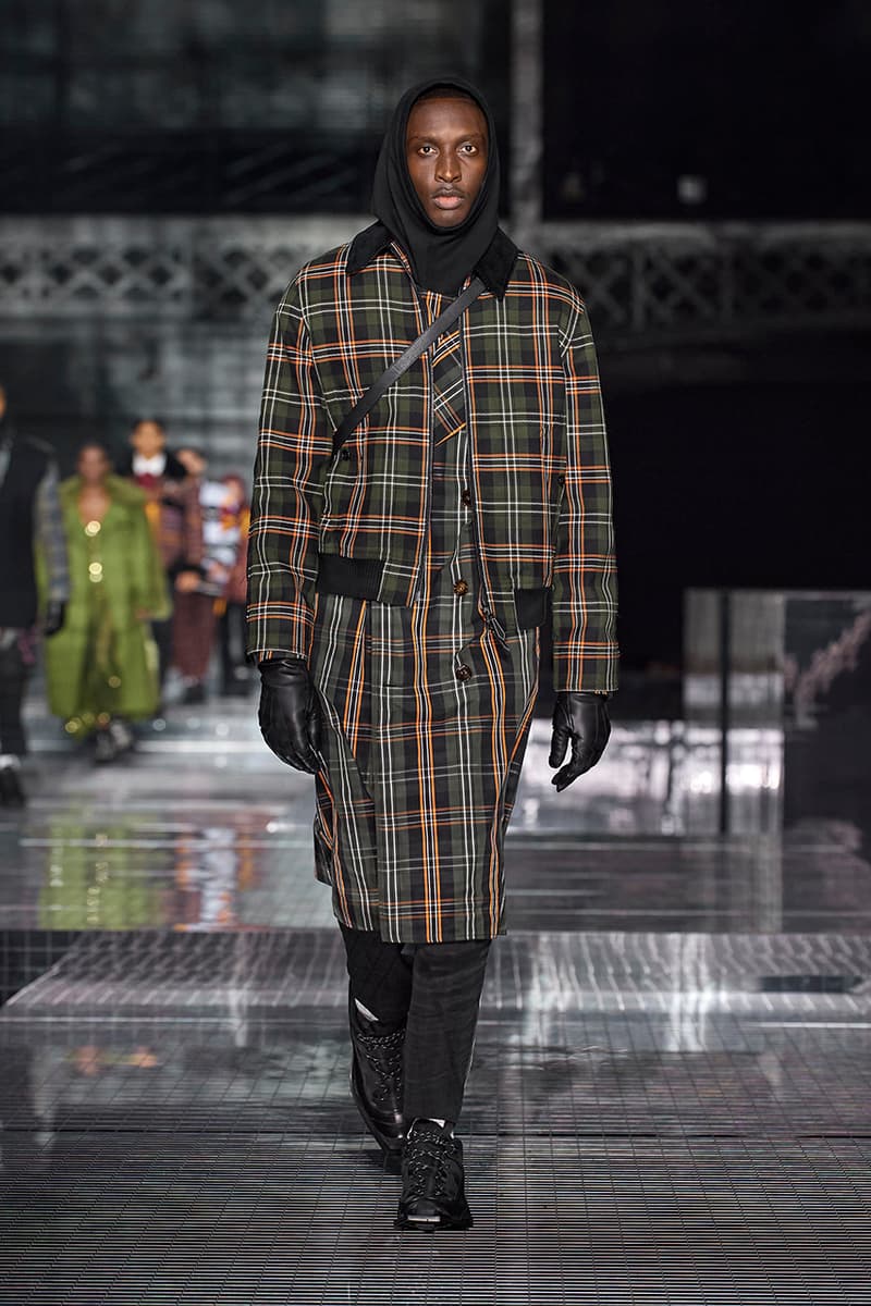 Burberry "Memories" Fall/Winter 2020 London Fashion Week Runway Show Riccardo Tisci Looks Kensington Olympia Fashion House Heritage British Tailoring Coats Katia and Marielle Labèque producer Arca Performance