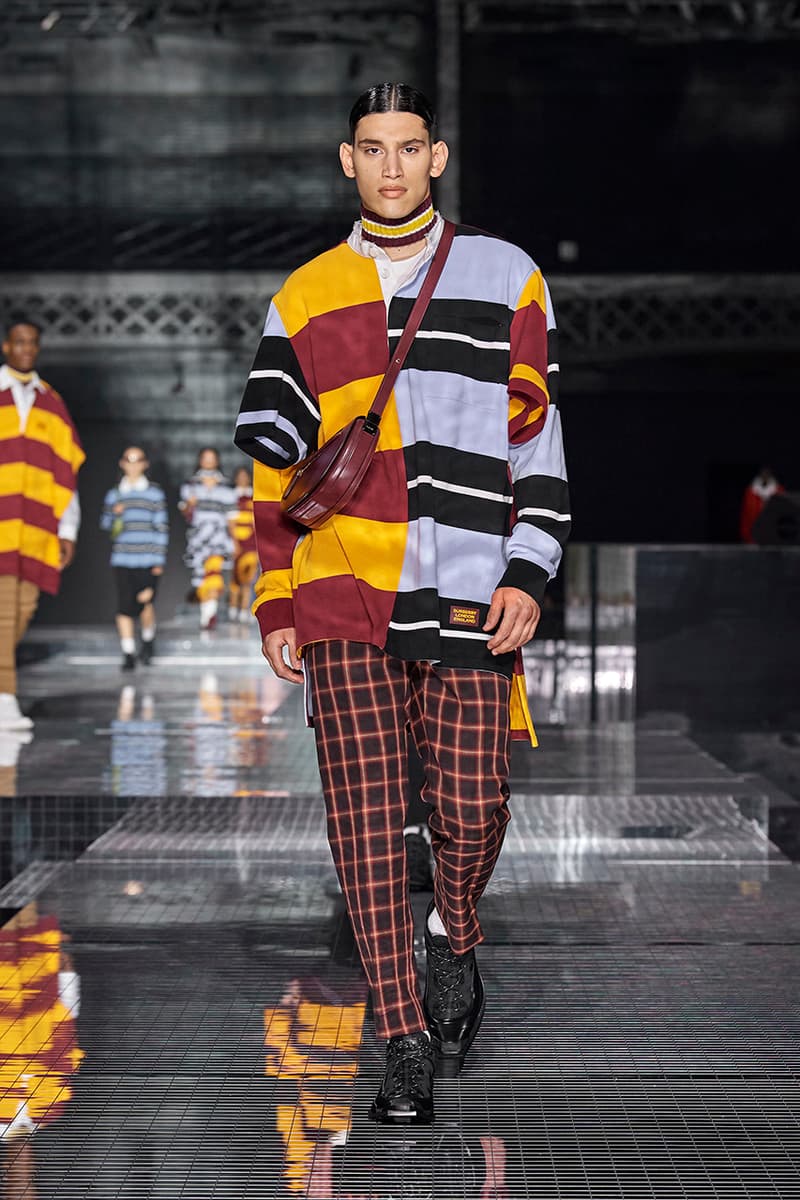 Burberry "Memories" Fall/Winter 2020 London Fashion Week Runway Show Riccardo Tisci Looks Kensington Olympia Fashion House Heritage British Tailoring Coats Katia and Marielle Labèque producer Arca Performance