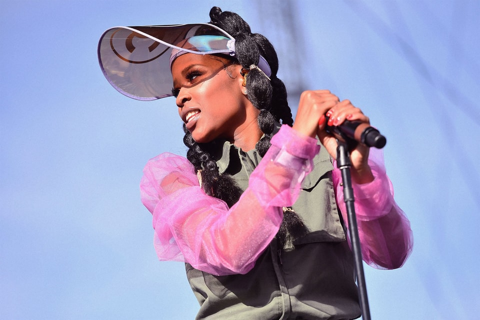 Dej Loaf Celebrates Her Independence With New