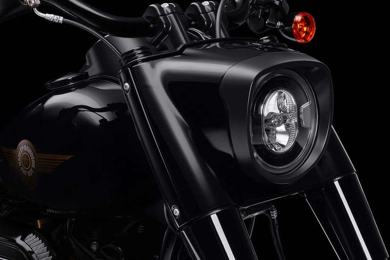 Harley-Davidson 30th Anniversary Fat Boy Info  choppers HD motorcycles wide Milwaukee-Eight steamroller softail 