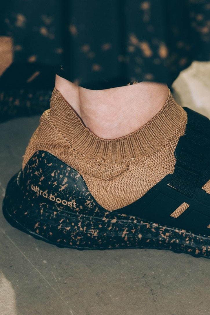 HYKE x adidas Originals SS20 Apparel, Sneaker Collaboration collection aoh-001 womenswear lookbook on feet release date info buy april 29 2020 spring summer japan stan smith HAILLET