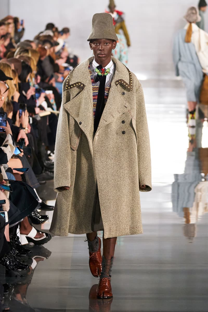 Maison Margiela FW20 Runway Collection PFW Show Défilé martin john galliano fall winter 2020 presentation menswear Recicla replica vintage upcycle