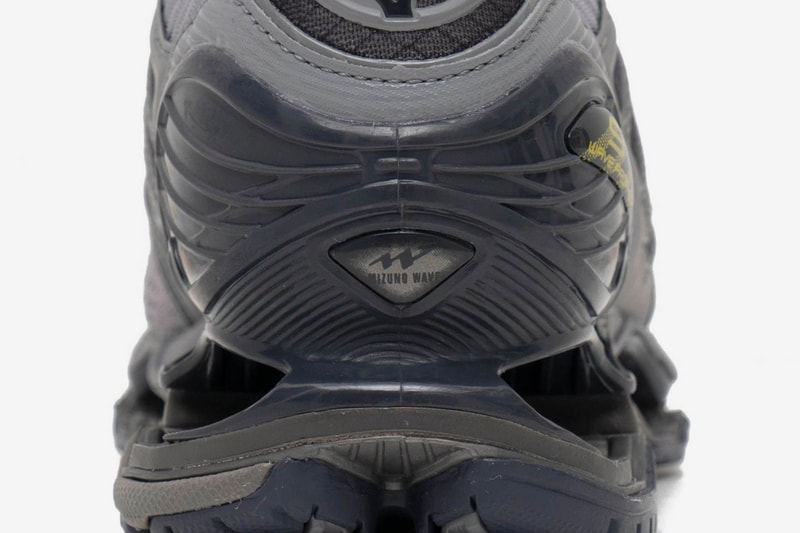 Mizuno Wave Prophecy 9 Gray futuristic runners trainers sneakers shoes footwear running menswear streetwear spring summer 2020 collection kicks technical jogging responsive sole