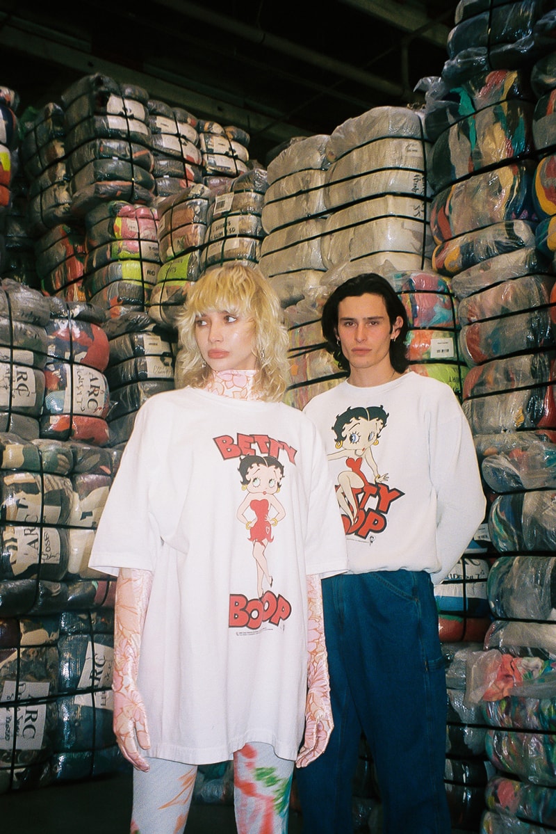 NOT APPLICABLE "Happy New Decade" Collection Lookbook Vintage T-shirts Betty Boop The Rolling Stones Apple Windows 95 Friends The Beatles John Lennon 
