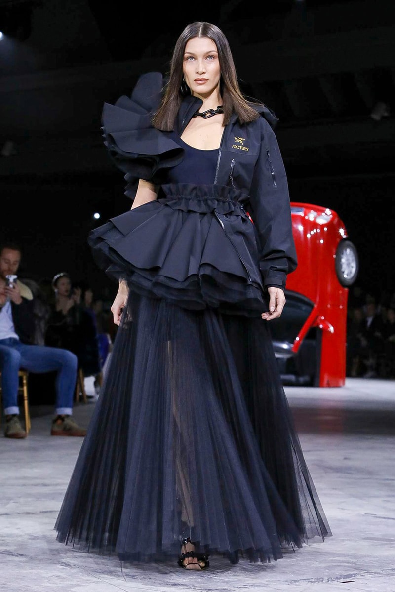 Off-White™ FW20 Womenswear, Air Jordan 4 Collaboration sneaker fall winter 2020 runway paris fashion week virgil abloh