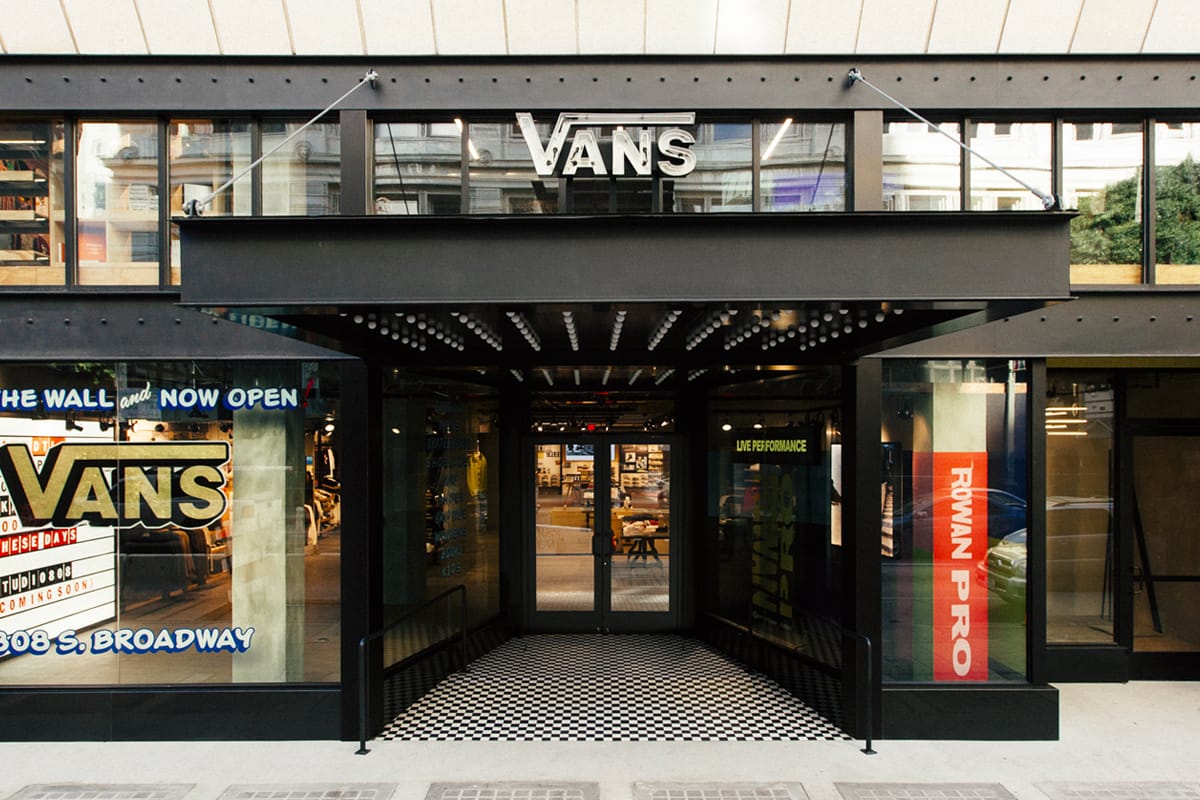 vans store yonge street