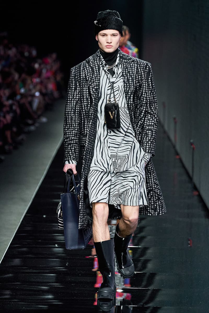 Versace Fall/Winter 2020 Milan Fashion Week Co-Ed Show Runway Donatella Versace Shots Looks Menswear Womenswear House Symbols Greek Key Pattern Tailoring Sportswear