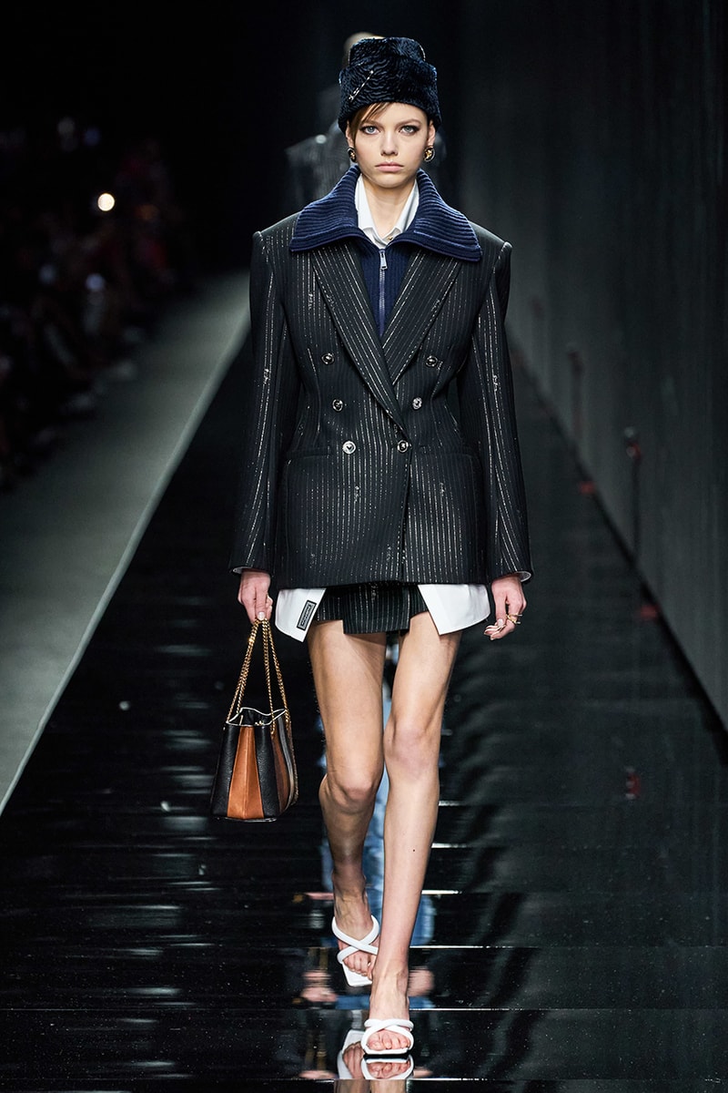 Versace Fall/Winter 2020 Milan Fashion Week Co-Ed Show Runway Donatella Versace Shots Looks Menswear Womenswear House Symbols Greek Key Pattern Tailoring Sportswear