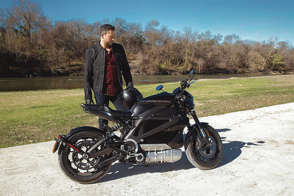 zachary levi chuck shazam motorcycles harley davidson livewire electric bike motor 