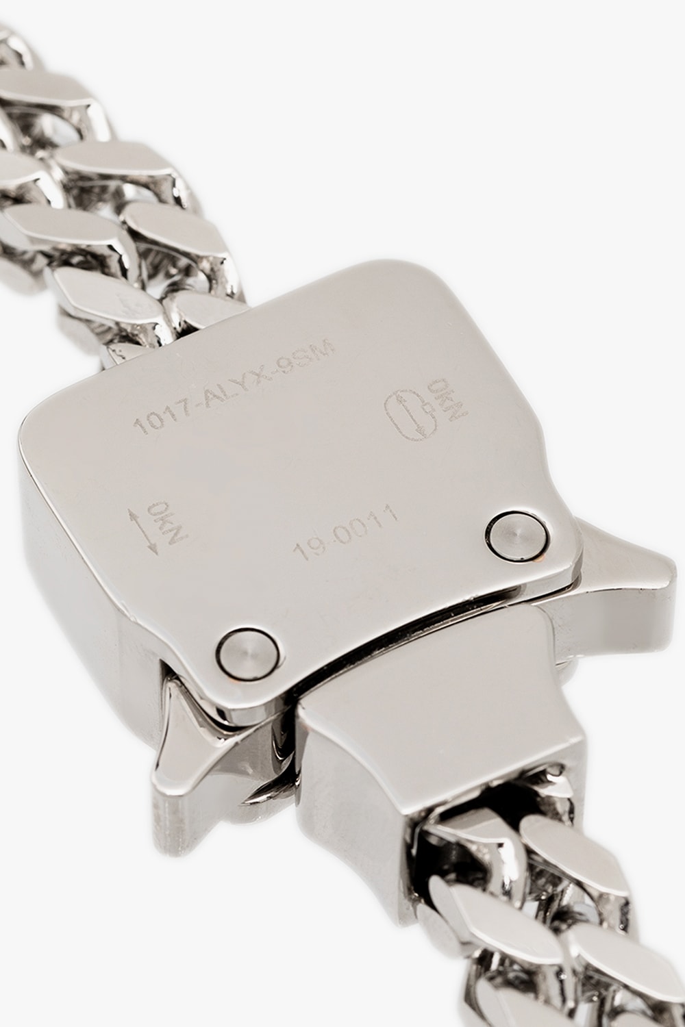 1017 ALYX 9SM Drops Silver Tone Cubix Chain Necklace rollercoaster buckle buy now drop info release accessories jewelry drake chain 
