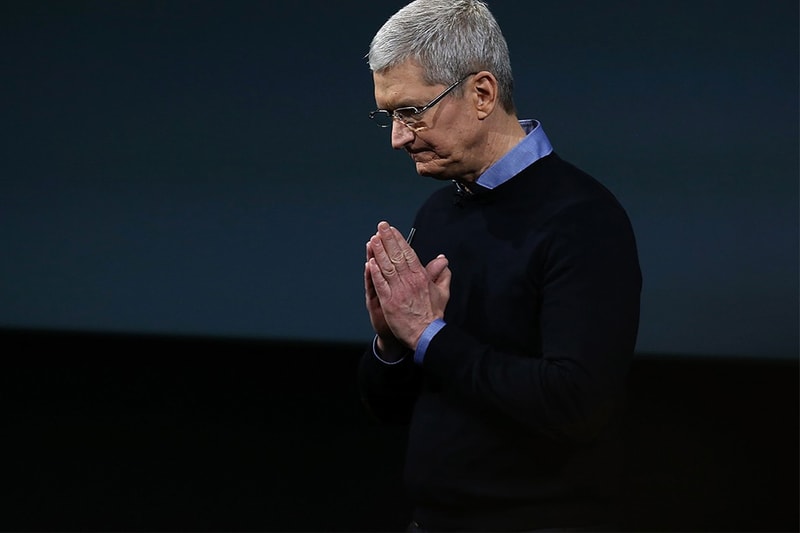 Apple surgical masks donation millions us united states of america europe big tech coronavirus pandemic mike pence