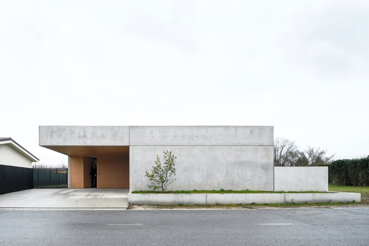 Arhitektura Completes Austere Live-Work House for a Ceramic Designer